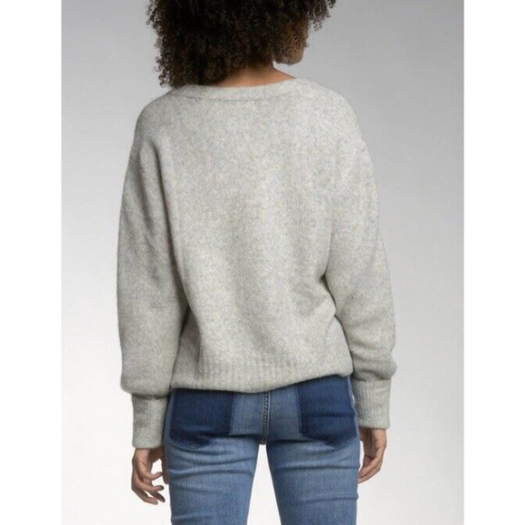 NWT Elan Womens V Neck Sweater Size Large Gray Lightweight Soft & Cozy - Picture 3 of 12